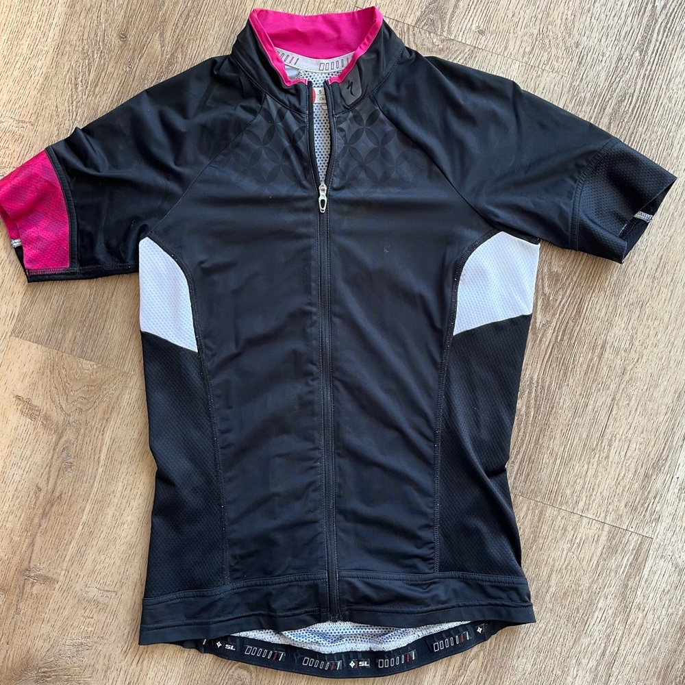 Specialized Women’s cycling jersey Small soft and attractive